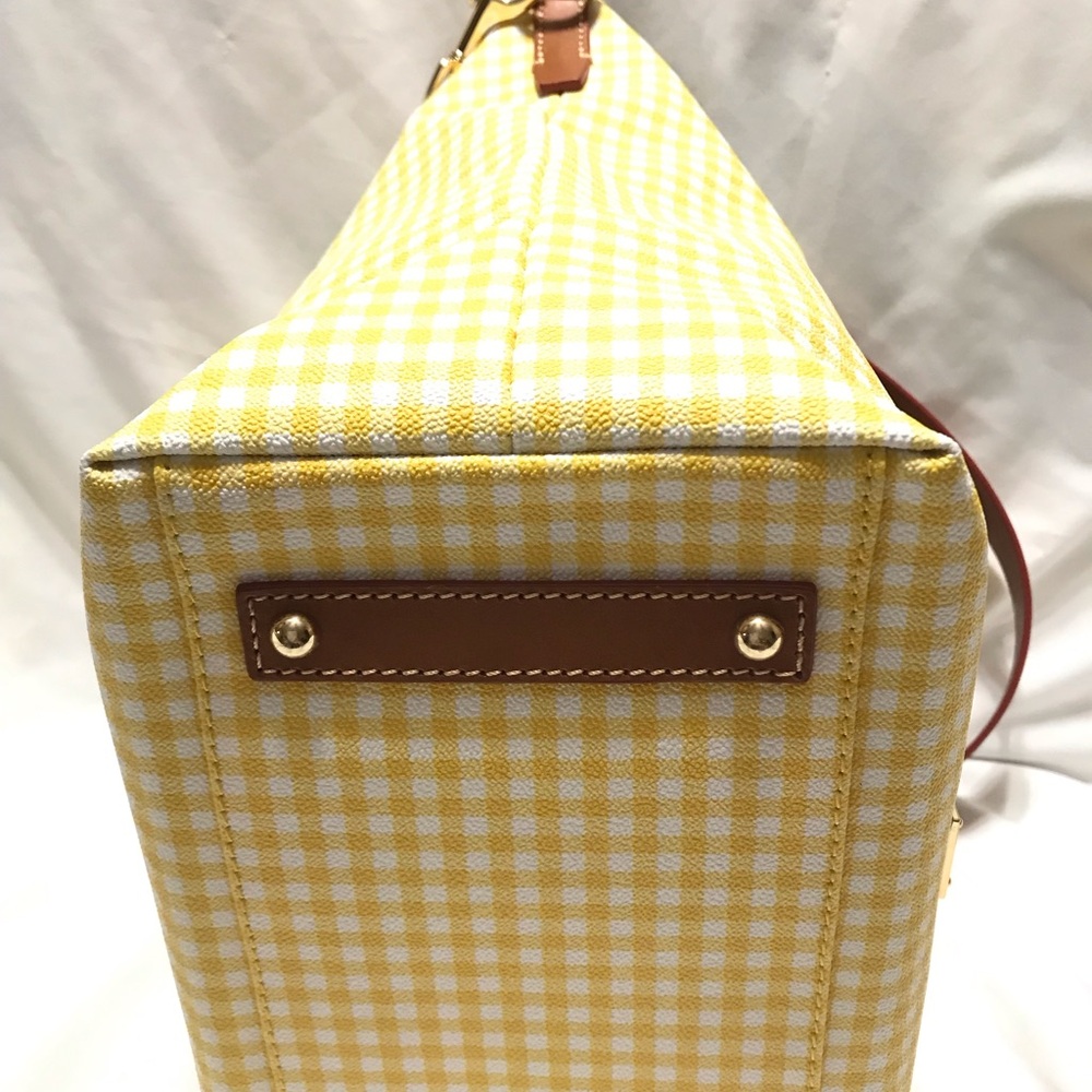 GUC Dooney & Bourke Yellow Gingham Sac - Picture 3 of 12